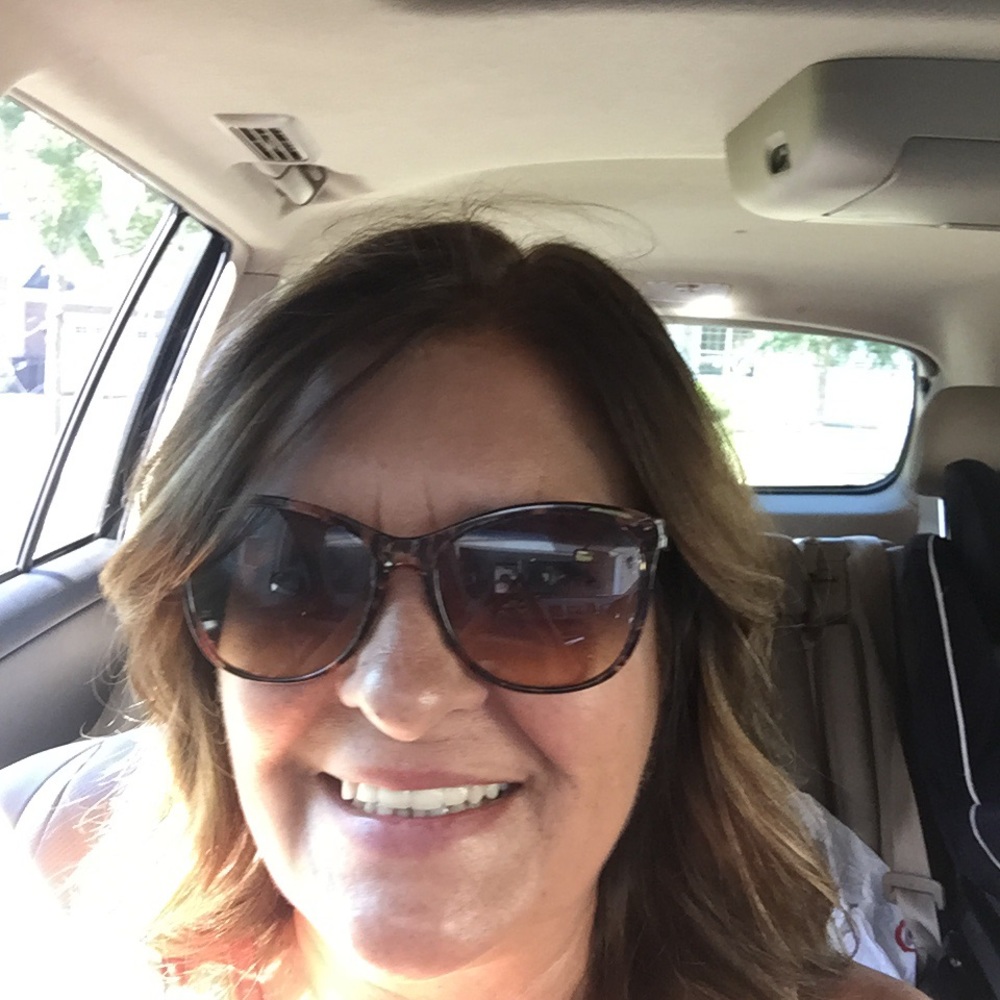 Meet your Posher, Rosaria